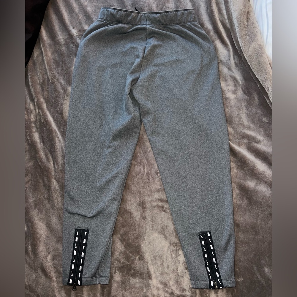 Nike sweatpants - Picture 4 of 5